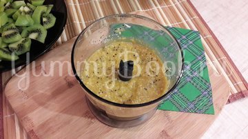 Куриные филе и бёдра в маринаде из киви и чеснока - шаг 4