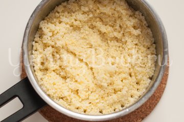 Пирожки с грибами, сыром и пшенной крупой - шаг 6