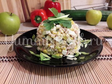 Простой салат с тунцом и яблоком - шаг 5