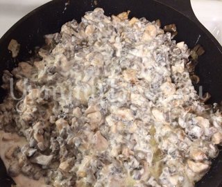Тарталетки с курицей, грибами и сыром - шаг 6