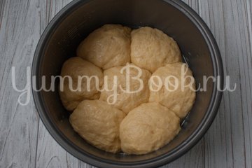 Пышные булочки в мультиварке - шаг 6