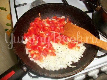 Макароны в сметанном соусе с сыром - шаг 4