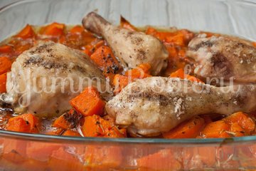 Куриные окорочка, запеченные с тыквой - шаг 3