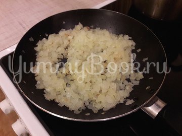 Лёгкий суп с куриными фрикадельками и яичной "лапшой" - шаг 5