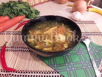 Лёгкий суп с куриными фрикадельками и яичной "лапшой" - шаг 11