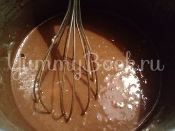 Шоколадный торт с грецкими орехами в мультиварке - шаг 1
