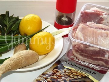 Свиные ребрышки с лимонной цедрой, кориандром и мятой - шаг 1