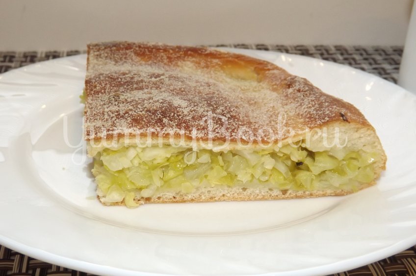 Пирог со свежей рубленой капустой на мамином тесте