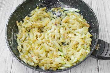 Омлет с кабачками - шаг 2