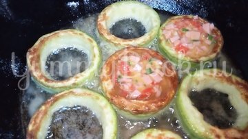 Мини-пицца из кабачка - шаг 3