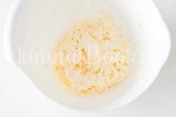 Галета с сыром и грушами - шаг 2