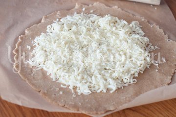 Галета с сыром и грушами - шаг 6