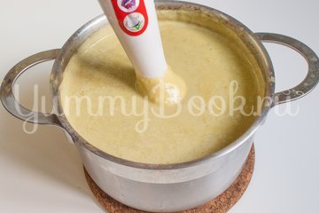 Суп-пюре с зелёным горошком и сыром - шаг 5