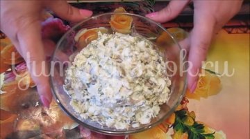 Салат с курицей, грибами и сыром - шаг 4