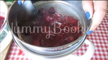 Суфле из ягод ежевики со сгущённым молоком - шаг 3