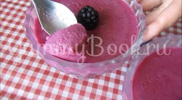 Суфле из ягод ежевики со сгущённым молоком - шаг 6