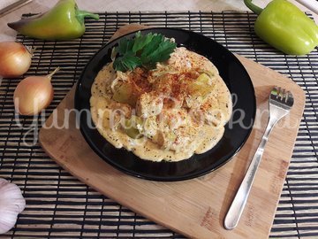 Куриное филе с болгарскими перцами в соусе с фетой - шаг 12