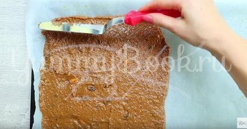Морковный ароматный рулет с кремом из маскарпоне - шаг 3