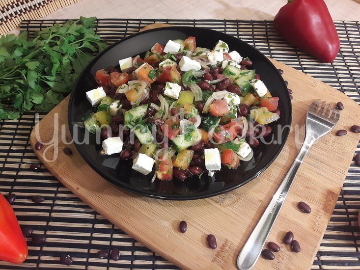 Салат со свежими овощами, фасолью и фетой - шаг 3