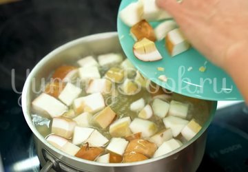 Ароматный суп из белых грибов - шаг 2