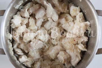 Паприкаш из курицы - шаг 2