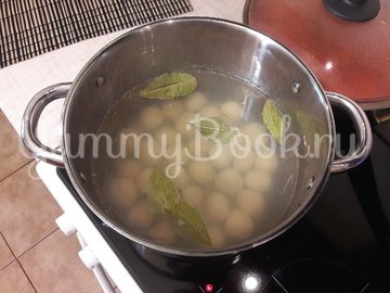 "Тройной" томатный суп с куриными фрикадельками - шаг 9