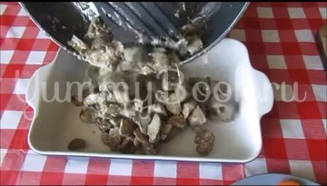 Куриная печень с помидорами и сыром - шаг 4