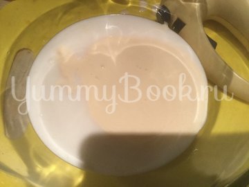 Шарлотка без соды и разрыхлителя - шаг 3