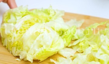 Салат Цезарь с курицей и соусом Цезарь - шаг 7
