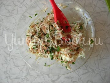 Праздничная закуска с тунцом на ананасовых кольцах - шаг 3