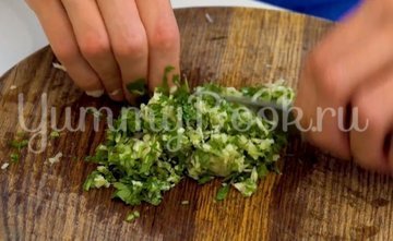 Сочная курочка с ароматным маслом - шаг 2