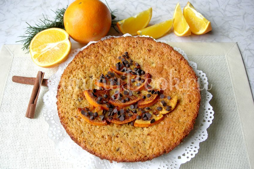 Апельсиновый пирог с кусочками молочного шоколада