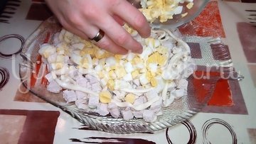 Салат "Ананас" - шаг 2