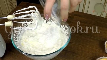 Капкейки с кремом из маскарпоне - шаг 6
