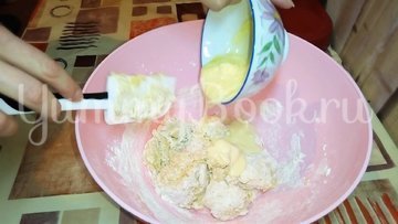 Цветок из сдобного дрожжевого теста - шаг 3