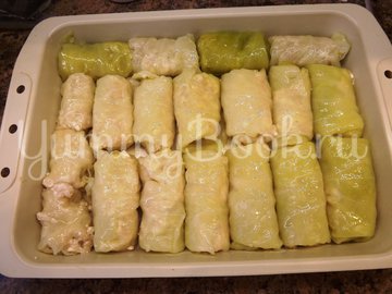Голубцы с куриным фаршем и творогом в духовке - шаг 5