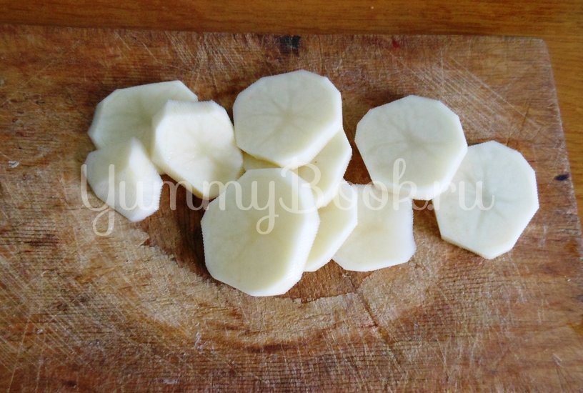 Свинина на картофельном ложе, запечённая в духовке  - шаг 2