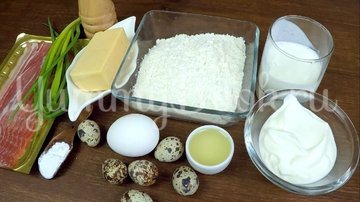 Закусочные кексы с яйцом и беконом - шаг 1