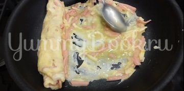 Омлет с колбаской и сыром - шаг 5