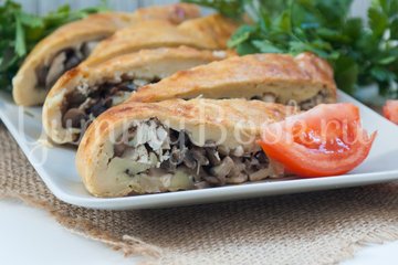 Картофельный рулет с курицей и грибами - шаг 8