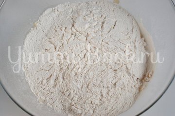 Дрожжевые картофельные булочки с луком - шаг 5