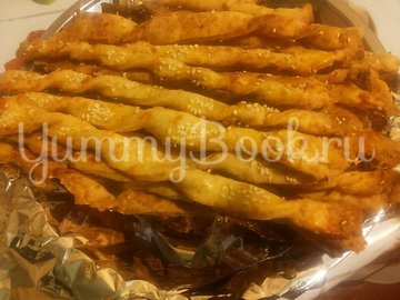 Сырные пикантные палочки - шаг 7