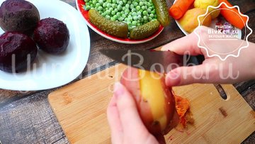 Винегрет с огурцом и горошком - шаг 1