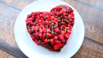 Винегрет с огурцом и горошком - шаг 7