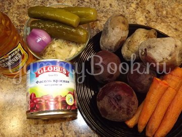 Винегрет с красной фасолью и маринованным луком - шаг 1