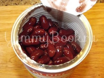 Винегрет с красной фасолью и маринованным луком - шаг 9