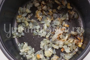 Рис с кабачками и баклажанами в мультиварке - шаг 1