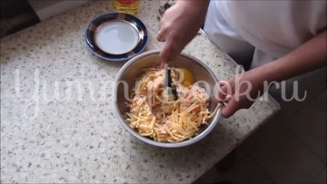 Куриные шарики с сыром - шаг 1