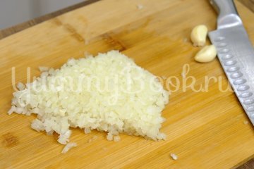 Сочный террин из куриного фарша - шаг 1