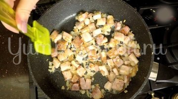 Ажурные блины с беконом и карошкой - шаг 7